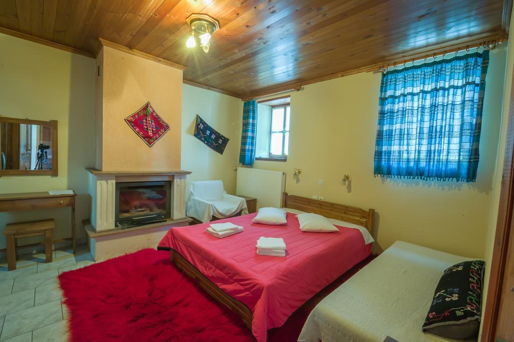 To Petrino Guesthouse Agios Germanos Rom bilde